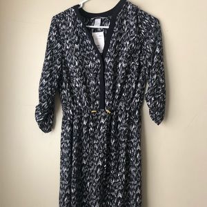 Black and white patterned dress